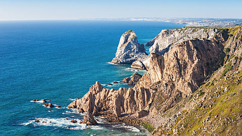 O espaço abre às 17h00 e terá disponível um bilhete especial de 5 euros, que inclui óculos de proteção para a observação do Sol.