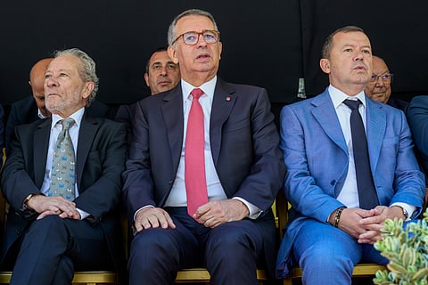 António José Seguro foi acompanhado pelo secretário de Estado da Proteção Civil, Rui Rocha e Álvaro Guerreiro, presidente da comissão de honra das comemorações dos 150 anos dos bombeiros da cidade.