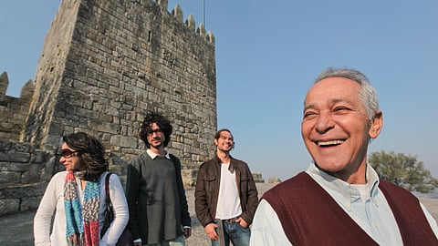 Gracindo Junior e a família em Póvoa de Lanhoso, quando fizeram uma reidêcia artística na vila, em 2012.
