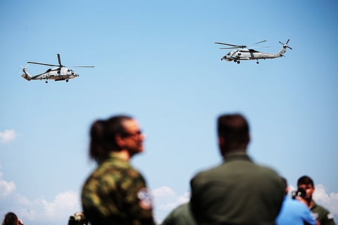 Jato da Força Aérea da Grécia despenha-se durante uma exibição