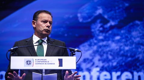 Guerra no Irão. Montenegro critica “caminho estúpido” que não beneficia ninguém