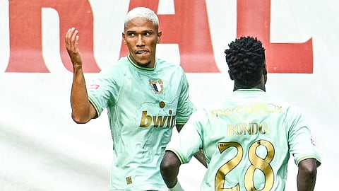 Sorriso marcou duas vezes na goleada do Famalicão.