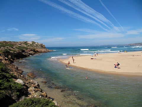 Praia da Bordeira, em Aljezur