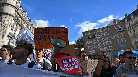 Protestos voltaram a várias cidades.