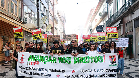 Manifestação no Porto na manhã deste sábado, 17 de outubro.