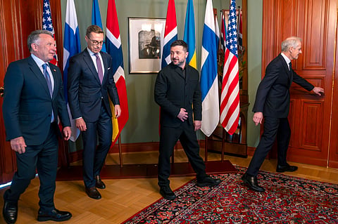 Steve Witkoff, Alexander Stubb, Volodymyr Zelensky e Jonas Gahr Støre antes do encontro em Oslo.