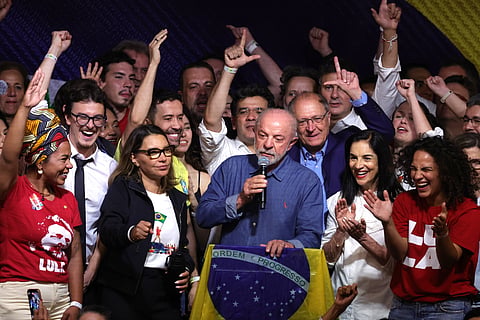 Foi a primeira vez que um candidato batido no primeiro turno conseguiu virar o jogo no segundo.