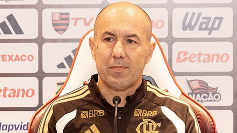Flamengo de Leonardo Jardim vence Atlético-MG no fim e retoma liderança do Brasileirão