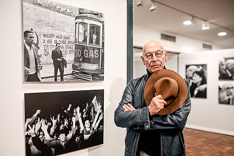 “Chego e vejo em Lisboa as ruas pintadas com palavras de ordem. Achei lindo. E fotografei”