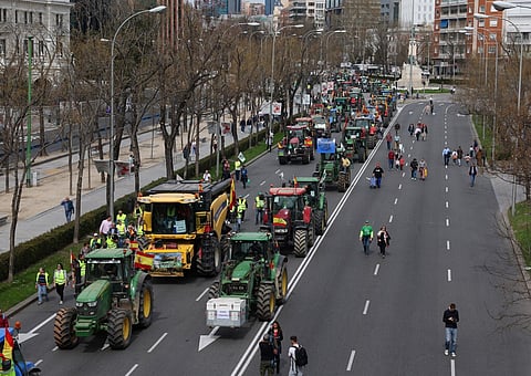 As ruas de Madrid encheram-se de agricultores este domingo.