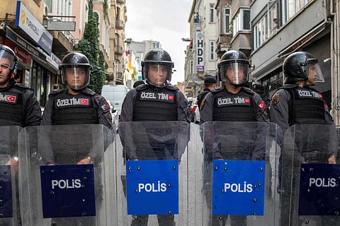 Homem mata sete pessoas a tiro na Turquia, incluindo mulher e filho