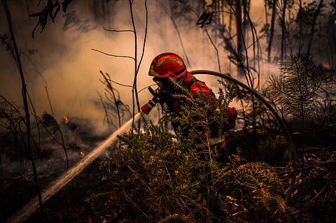 Fogo por controlar combatido com apoio de 7 meios aéreos em Arcos de Valdevez