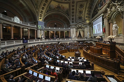 Oposição chumba redução das taxas do IRS da AD e aprova proposta do PS