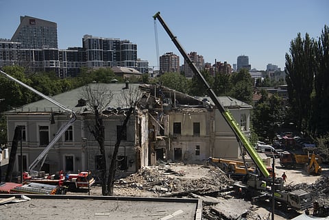 Piloto russo revela dados confidencais sobre ataque a hospital pediátrico de Kiev