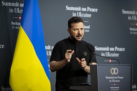 Zelensky disposto a negociar paz com Moscovo "amanhã" se tropas russas deixarem a Ucrânia