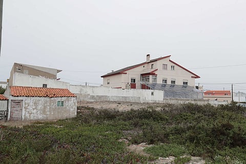 O crime ocorreu na casa da família em Peniche.