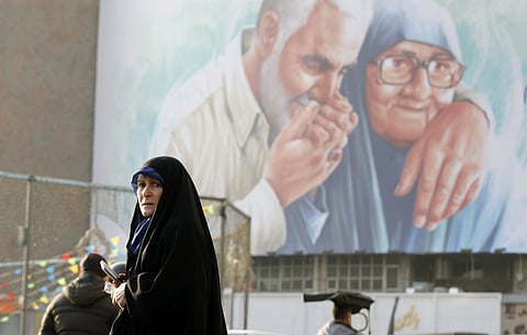 Outdoor no Irão com a imagem do antigo chefe da Força Quds da Guarda Revolucionária iraniana, Qassem Soleimani. morto num ataque dos EUA