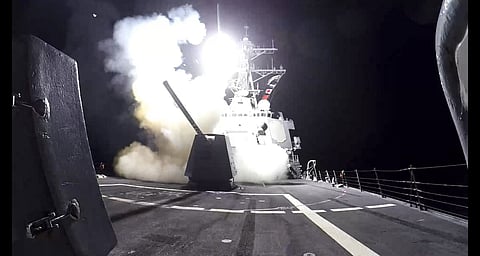 Estados Unidos destroem cinco mísseis no Iémen