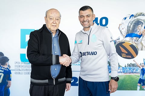 Oficial: Sérgio Conceição renova pelo FC Porto