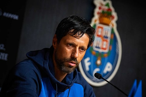Vítor Bruno deixa Francisco Conceição fora de jogo e admite sondagens