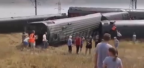 Três mortos e 140 feridos após descarrilamento de comboio na Rússia