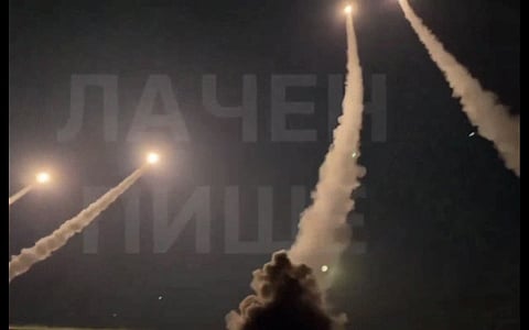 Frame de um vídeo divulgado pelas forças ucranianas do lançamento de oito mísseis ATACMS na noite de domingo.