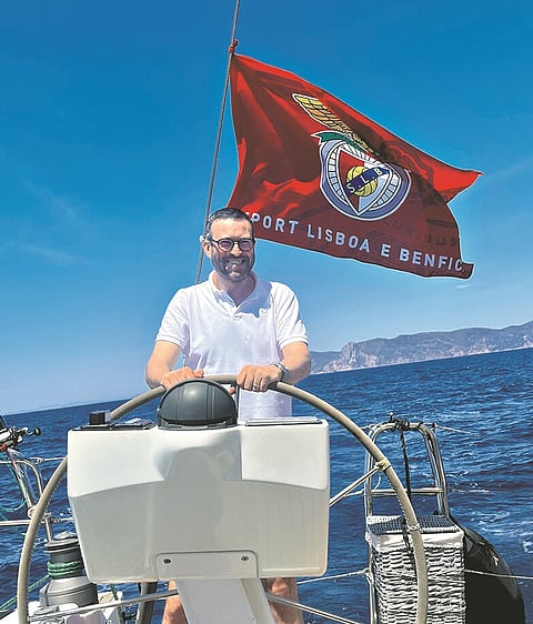 O sócio, comentador e cronista benfiquista já comeu tubarão fermentado na Islândia e foi o mais estranho que já experimentou.