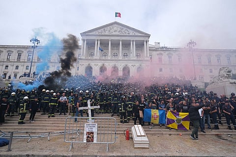 Sindicato dos bombeiros sapadores culpa Governo por excessos nos protestos