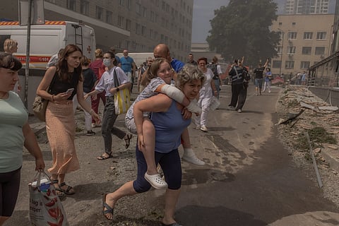 Autoridades militares de Kiev dizem que, na altura do ataque, estavam 627 crianças no hospital.