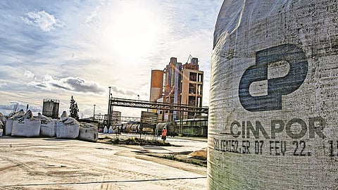 Salários na Cimpor e Secil sobem entre 90 e 140 euros e horário laboral diminui