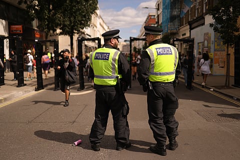 Oito pessoas esfaqueadas e centenas de detidos no Carnaval de Notting Hill, em Londres