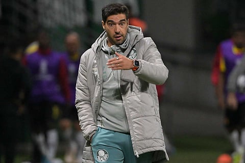 Palmeiras acusa dirigente do São Paulo de "declarações xenófobas" contra Abel Ferreira