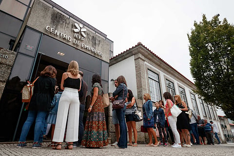 No final de maio estavam sem trabalho 310 263 pessoas.