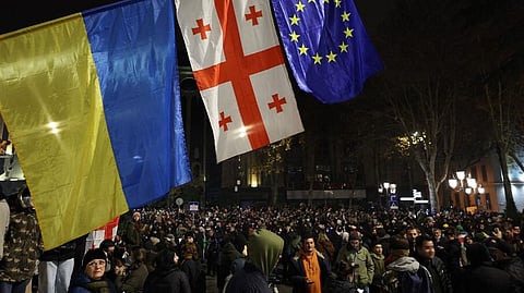 Quinta noite de manifestações e confrontos em Tbilissi
