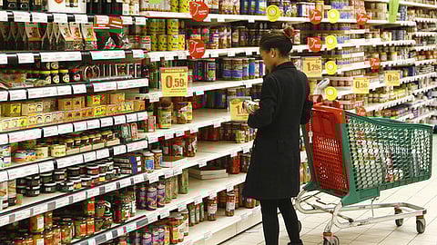 Inflação abranda para 2,3% em outubro