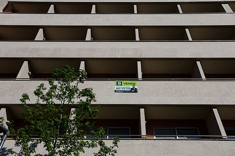 Lei publicada em janeiro autoriza transformação de lojas em habitação.