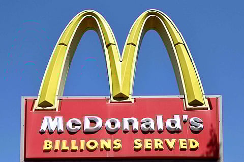 Lucros da McDonald's recuam 4% no primeiro semestre