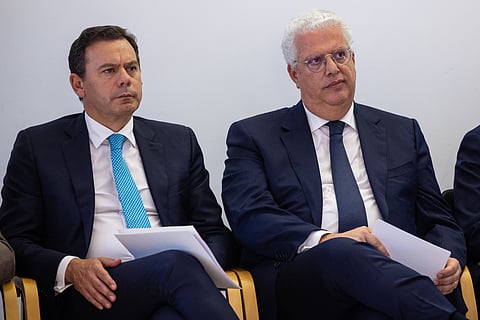 O primeiro-ministro, Luís Montenegro, com o ministro da Economia, Pedro Reis