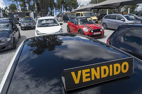 Com mais dinheiro na carteira, consumidores portugueses voltaram a olhar para os carros. Foto: Leonel de Castro/Global Imagens