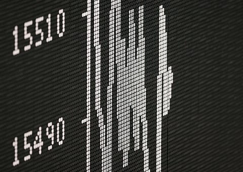 Juros da dívida de Portugal descem a dois anos e sobem a cinco e a 10 anos