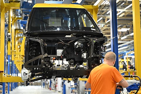 Número de empresas em lay-off volta a atingir máximos em fevereiro