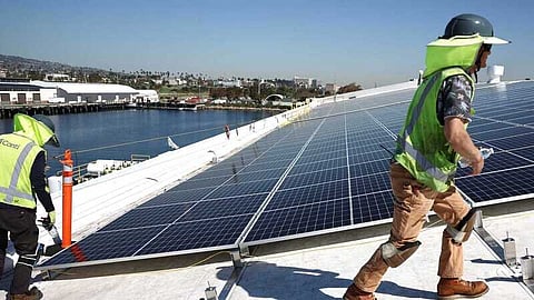 (Exemplo) Painéis solares: é melhor alugar ou comprar?