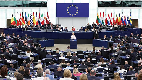 Parlamento Europeu dá primeira ‘luz verde’ a futuro euro digital e fala em dia histórico