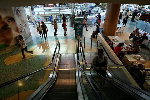 Compras com pagamentos digitais nos centros comerciais sobem 10% em 2025