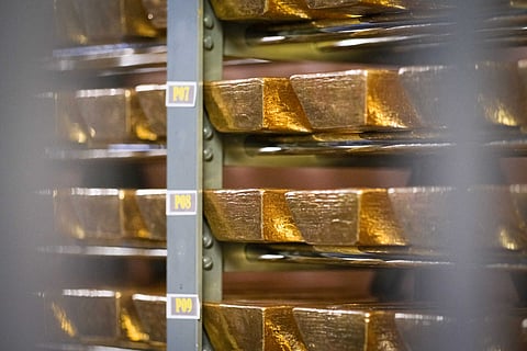 Ouro mantém trajetória recorde de preço para 4.200 dólares