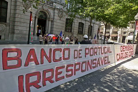 BES: Lesados do BES assinalam 10 anos de luta nos Aliados reivindicando 45 milhões