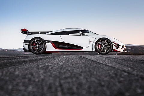 Koenigsegg adapta suspensões remotamente