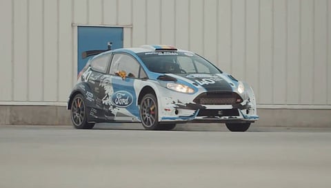 As incríveis acrobacias de um Fiesta R5 da Ford Roménia