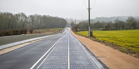 A primeira estrada solar do mundo