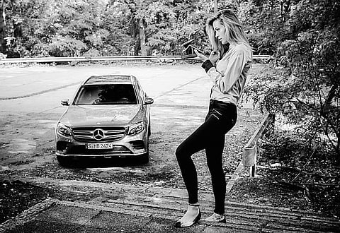 Mercedes-Benz quer atrair mais mulheres